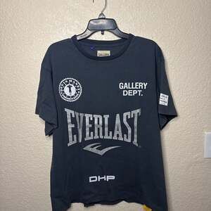 Gallery Dept.x Devin Haney x Everlast Team Haney T-Shirt. Size Large